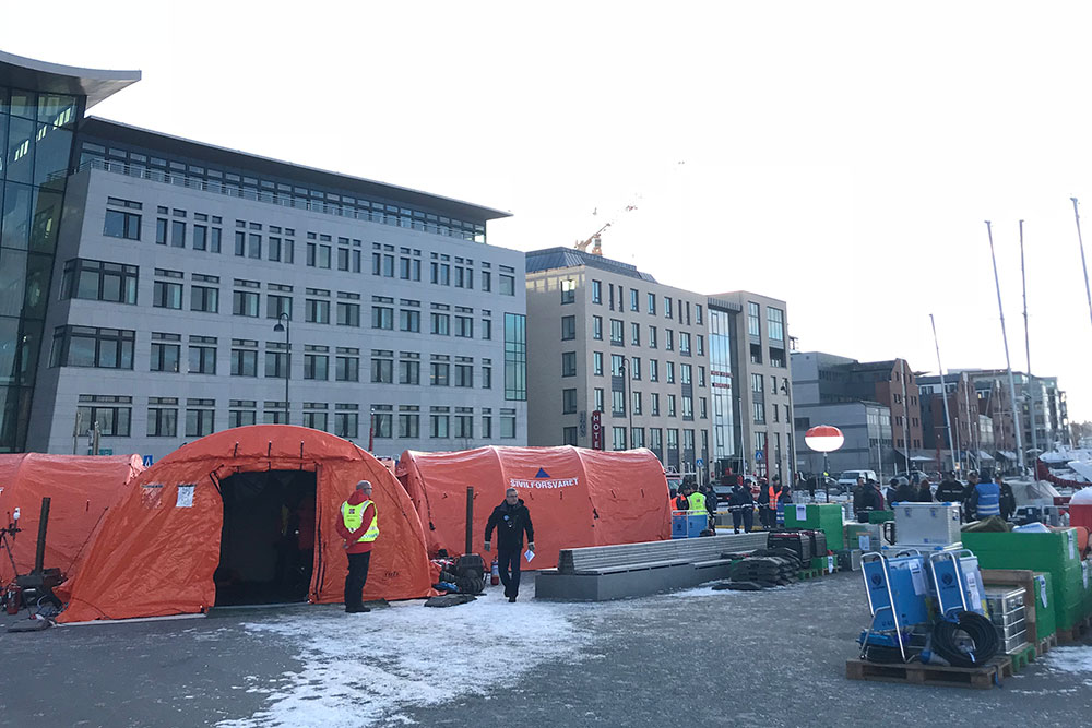 Ved kai ved småbåthavna i Bodø var det rigget opp et øvingsområde der det nye utstyret ble demonstrert
